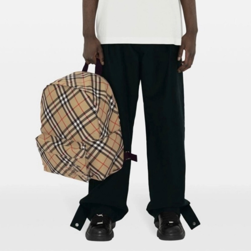 BURBERRY Check Knight backpack - Picture 6 of 6